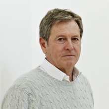 جان پاوسن (John Pawson) جوهری گرایی در معماری داخلی