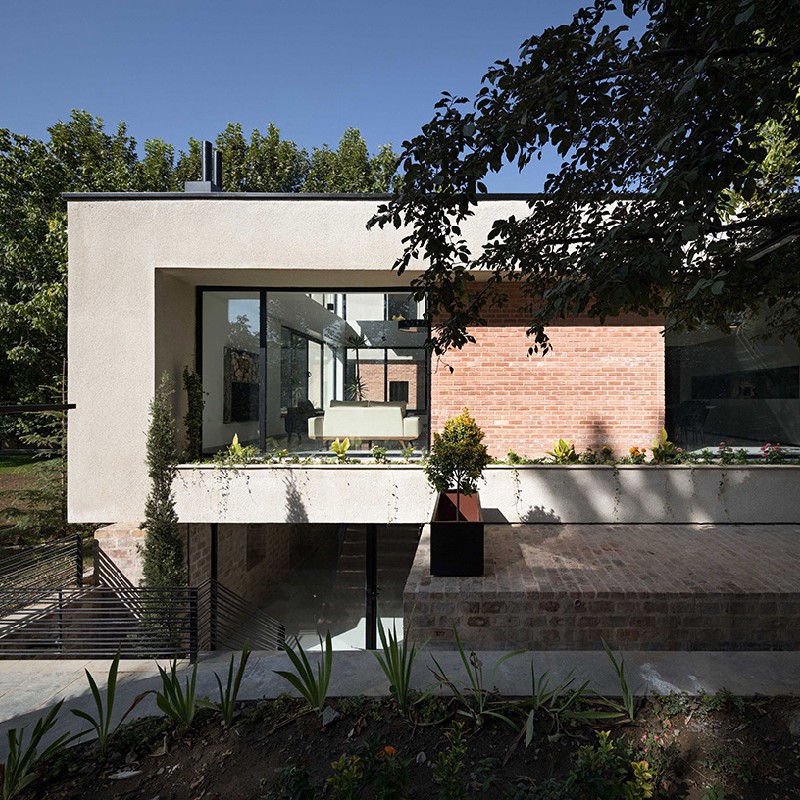 رتبه دوم گروه بازسازی