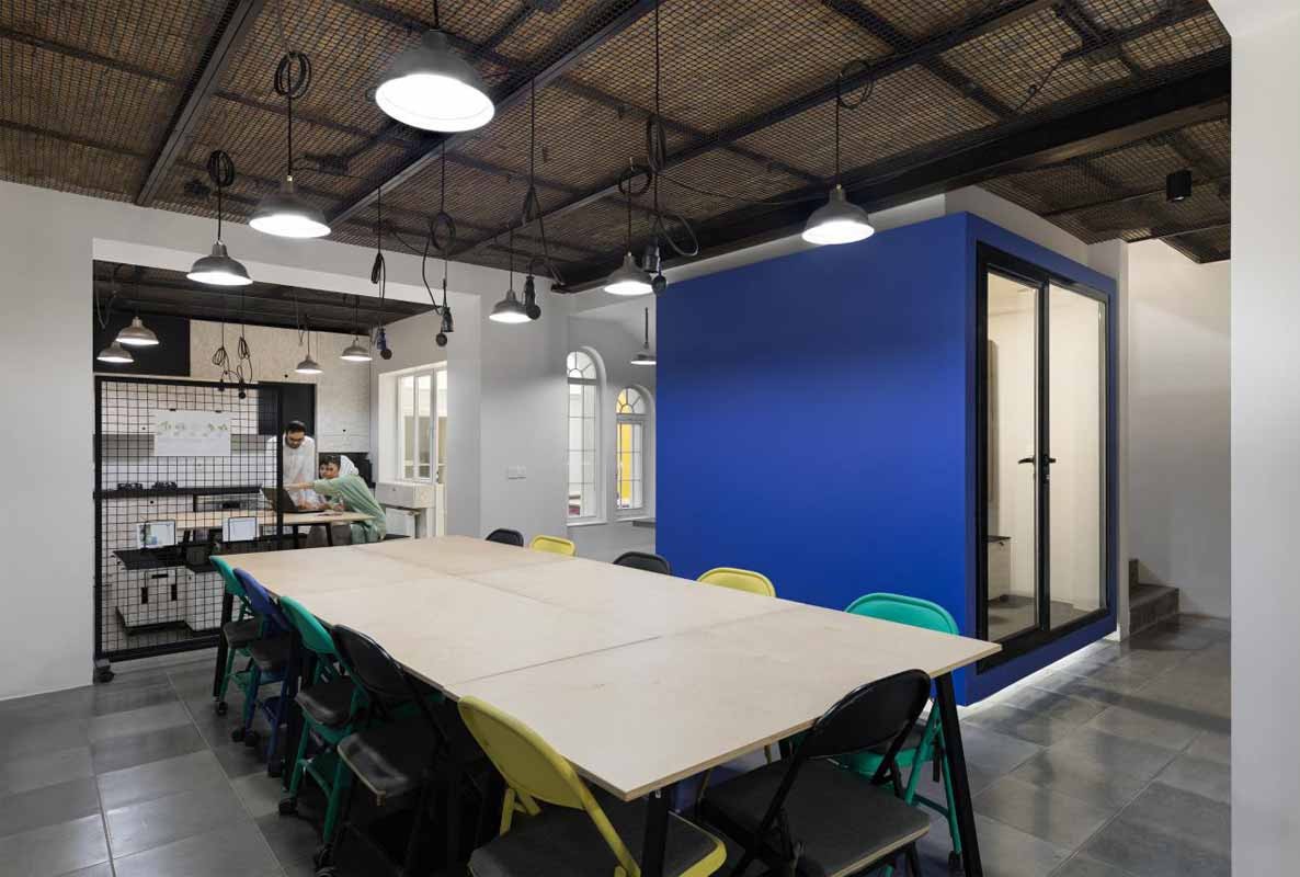 رتبه دوم برندگان گروه بازسازی