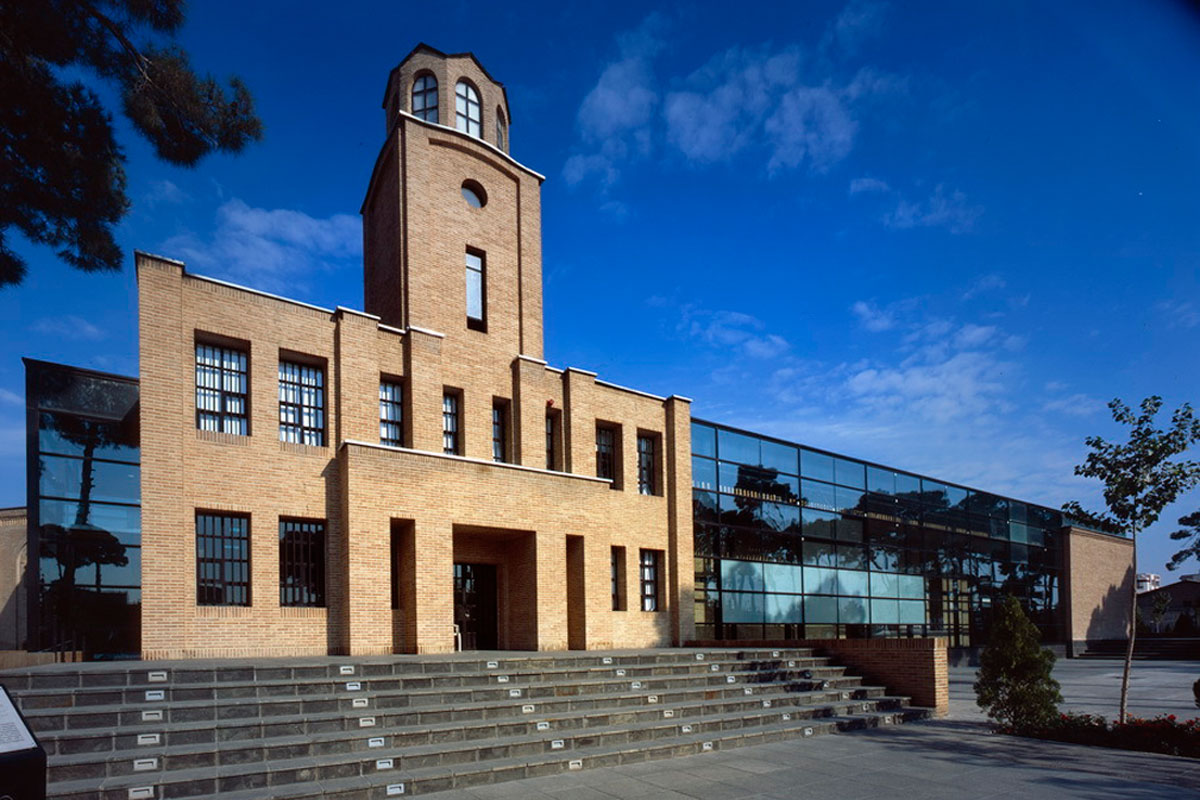 رتبه اول گروه بازسازی