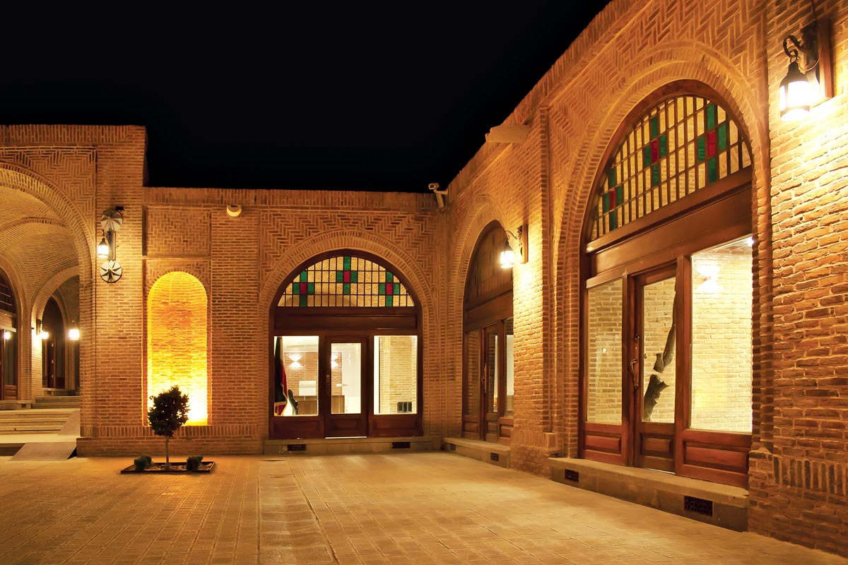 رتبه دوم گروه بازسازی