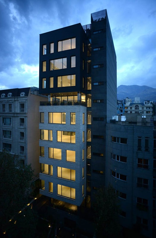 رتبه سوم گروه مسکونی - آپارتمانی