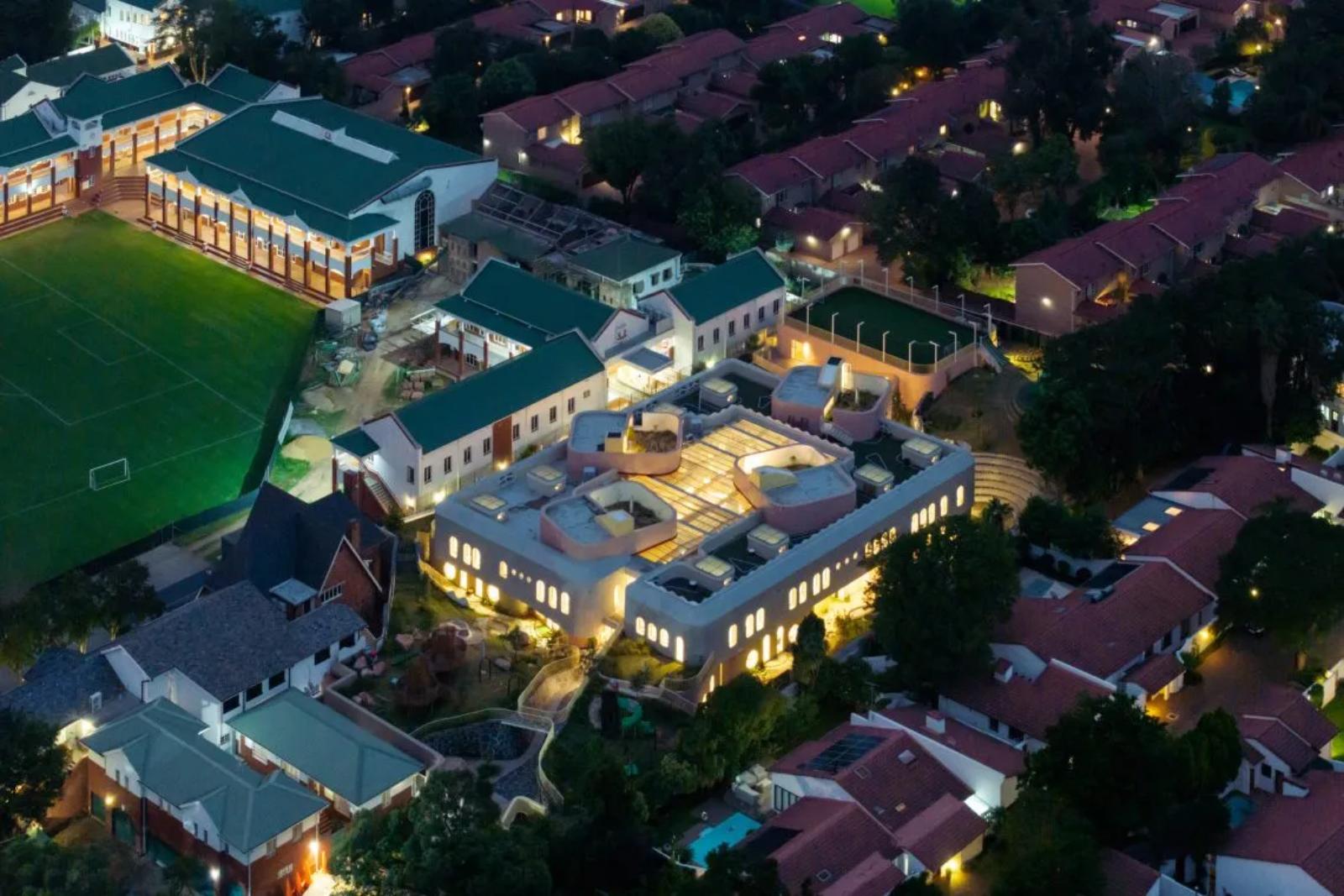 مرکز آموزش ابتدایی ردهیل (Redhill Early Learning Center) اثر Hubo Studio