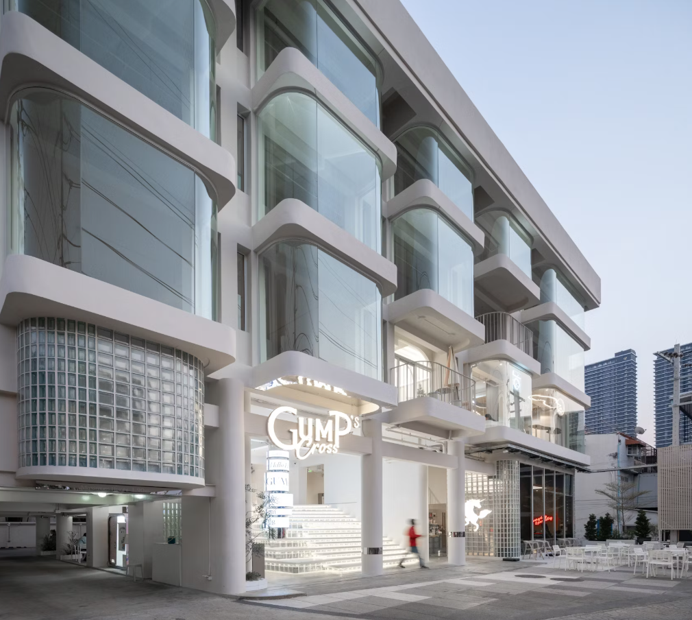 Gump's CROSS, EKAR Architects