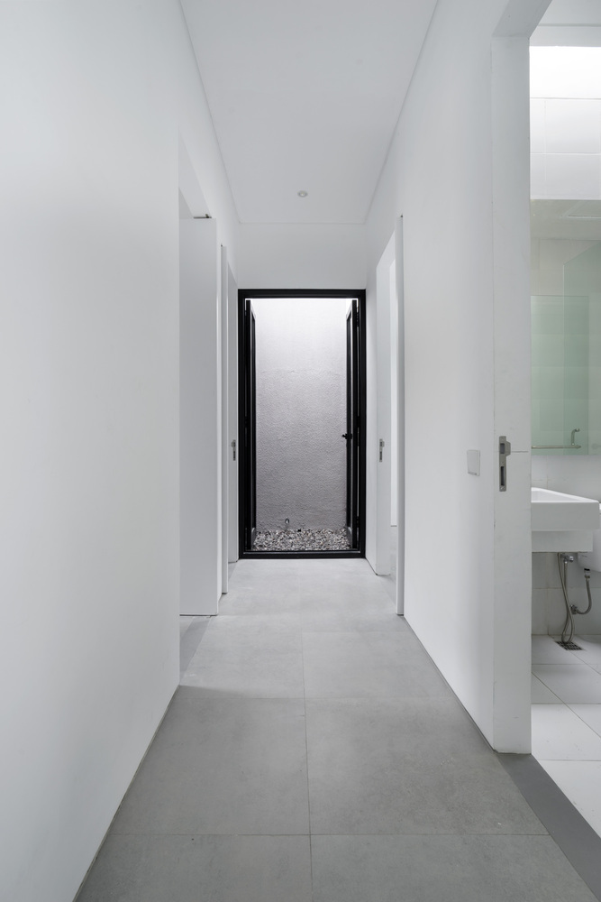 TYPE_B_30_CORRIDOR