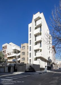 ساختمان مسکونی مالک