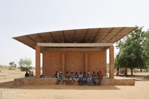مدرسه ابتدایی گاندو