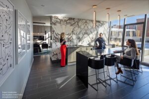 OneHundred_AmenityInterior_(c)SamFentress
