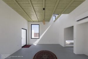 a-house-looking-to-the-sea-kooshk-office_13