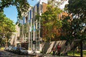 04_-_front_facade_-_foto_Monique_Cabral