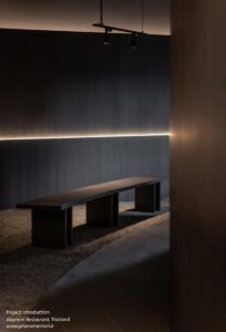 020-TOUCH-AKAMORI_low-res