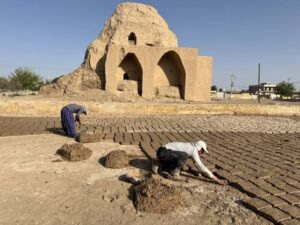 بنای تاریخی شیخ کله‌پریده واقع در روستای چاهک