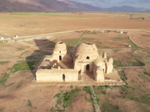 اجرای ۴ پروژه زیربنایی و مرمتی در کاخ ساسانی سروستان با اعتبار ۷ میلیارد تومانی وزارت نفت