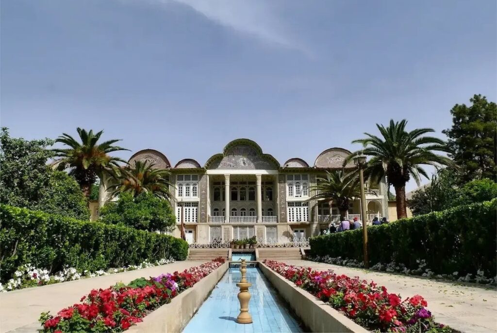 تکمیل عملیات بهسازی و روشنایی معابر باغ تاریخی گلشن طبس