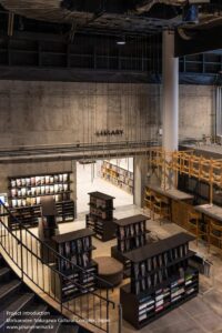 library_magazine_corner_1