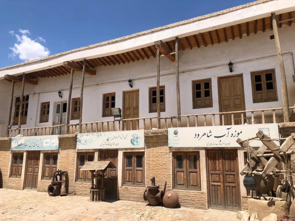 مرمت تکیه تاریخی برنجی شاهرود آغاز شد