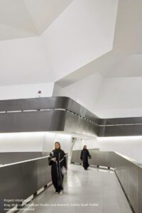 007_ZHA_KAPSARC_Lobby_2F_©Hufton_Crow