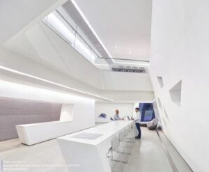 010_ZHA_KAPSARC_Collective_Area_©Hufton_Crow