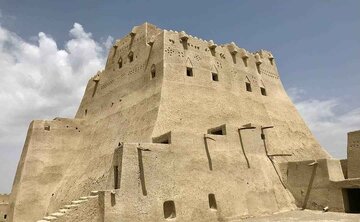 تداوم بازسازی و مرمت بزرگترین قلعه تاریخی بلوچستان با مشارکت بین بخشی