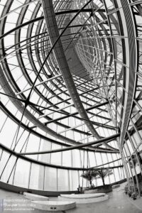 HIPSH_ShanghaiTowerBook_Blackstation_pg98