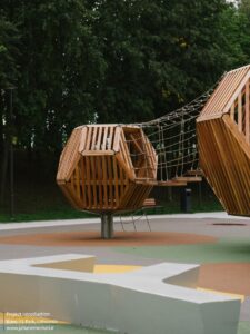 Kovo11Park_PlayHouse_01