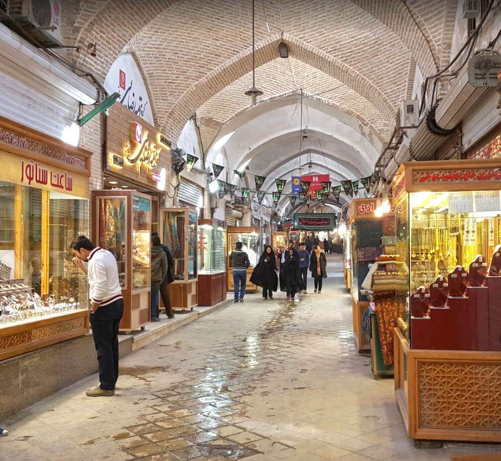 بررسی روند مرمت و احیاء بازار تاریخی یزد