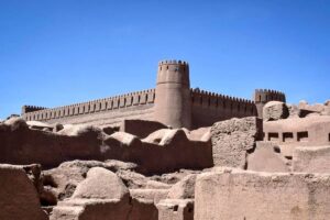 آغاز مرمت برج‌های دوقلو شهرستان راور