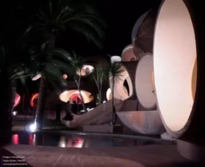 کاخ حباب‌ها | Palais Bulles