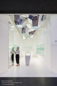 در-ستایش-آب-و-آیینه،-دفتر-معماری-هشت،-استودیو-غفاری-1