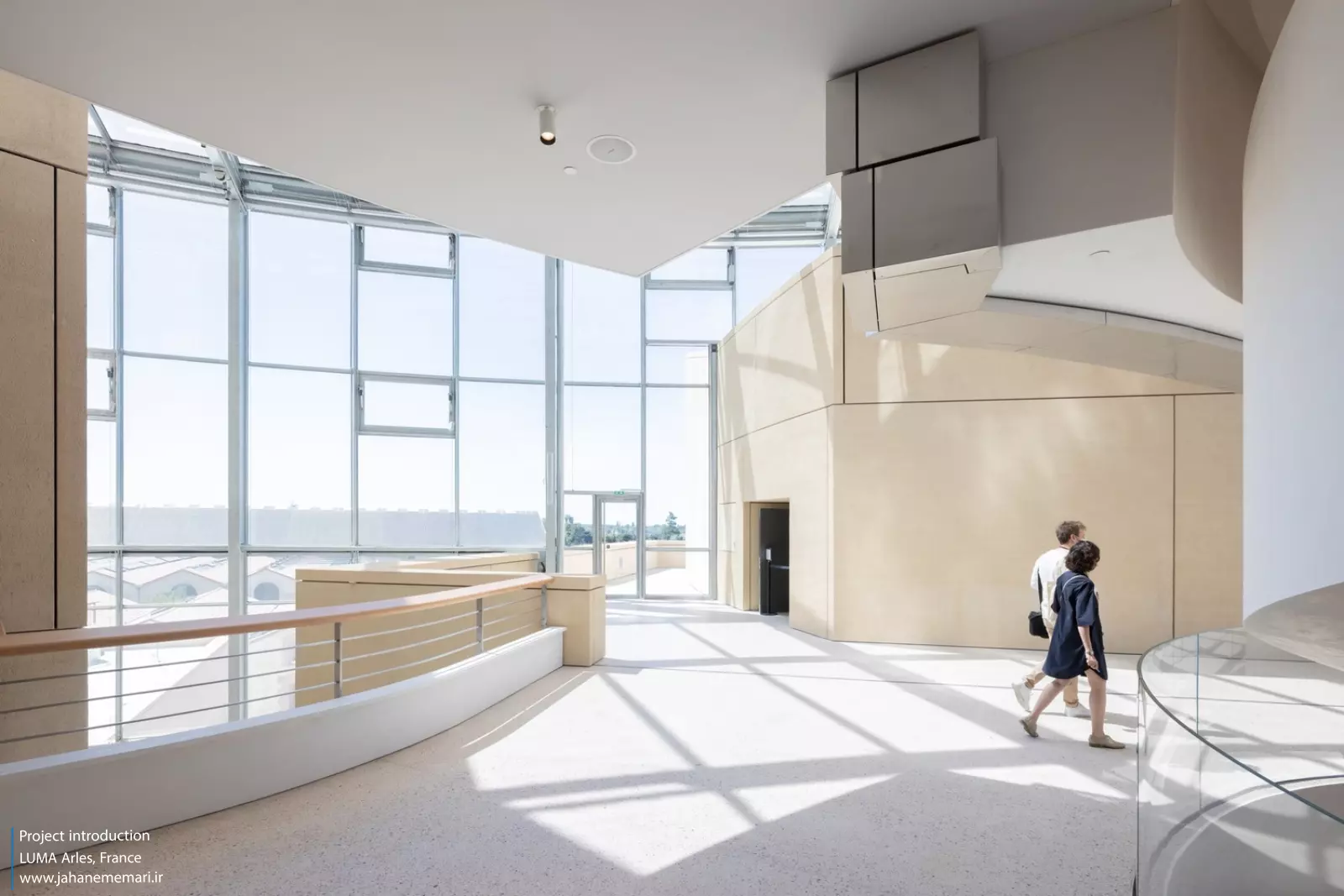 برج لوما آرل LUMA Arles