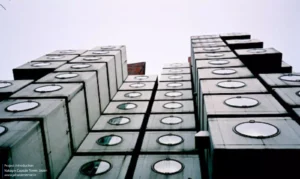 برج کپسولی ناکاگین Nakagin Capsule Tower