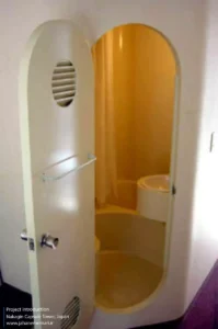 برج کپسولی ناکاگین Nakagin Capsule Tower