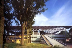 مرکز هنری لِ فرنوآی | Le Fresnoy Art Center