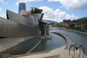 موزه گوگنهایم بیلبائو The Guggenheim Museum Bilbao