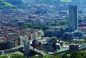 موزه گوگنهایم بیلبائو The Guggenheim Museum Bilbao