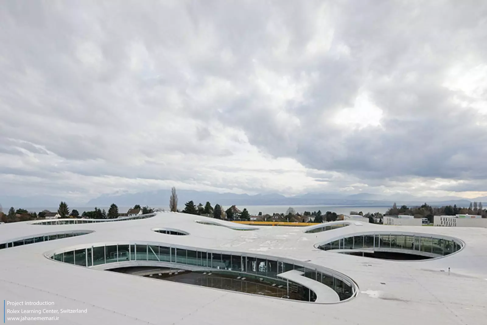 مرکز یادگیری رولکس Rolex Learning Center