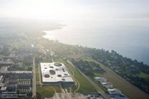 مرکز یادگیری رولکس Rolex Learning Center