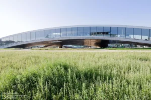 مرکز یادگیری رولکس Rolex Learning Center