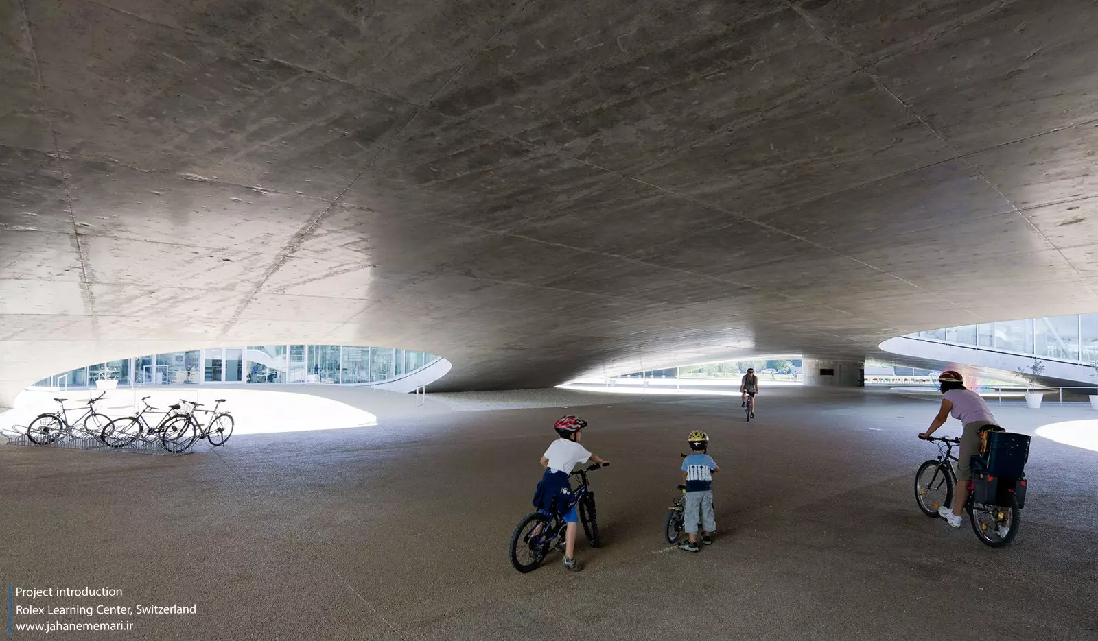 مرکز یادگیری رولکس Rolex Learning Center