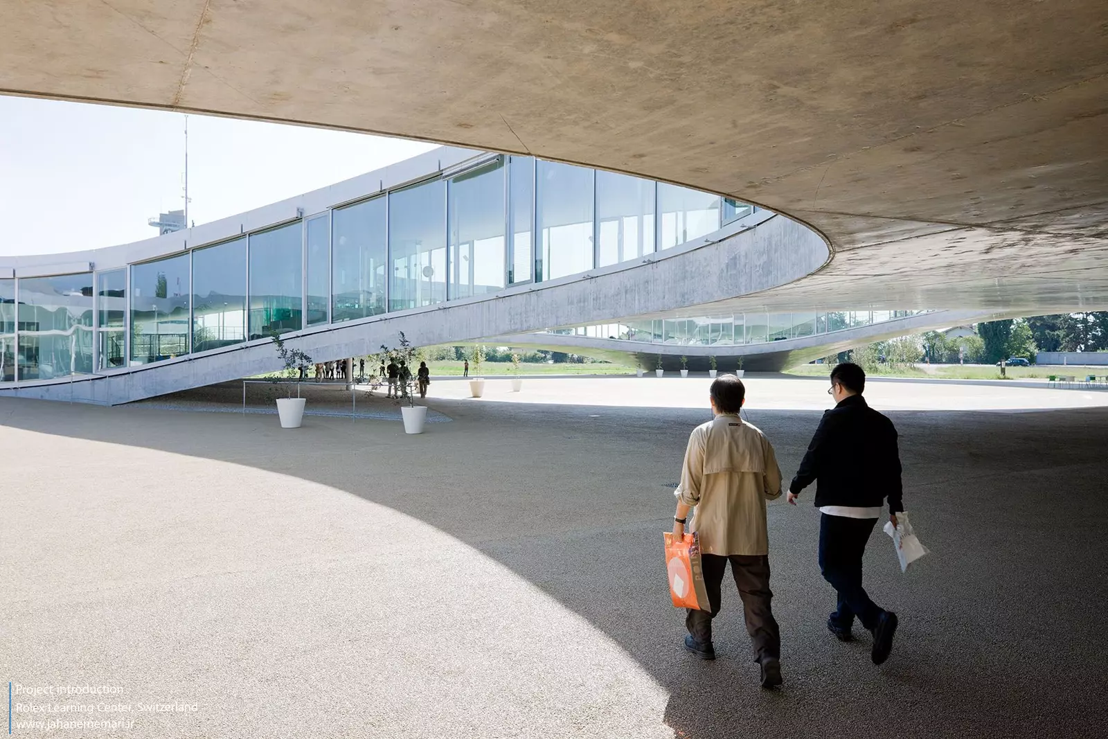 مرکز یادگیری رولکس Rolex Learning Center