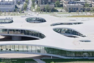مرکز یادگیری رولکس Rolex Learning Center