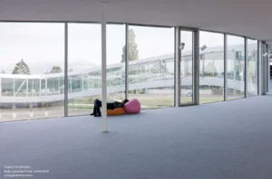 مرکز یادگیری رولکس Rolex Learning Center