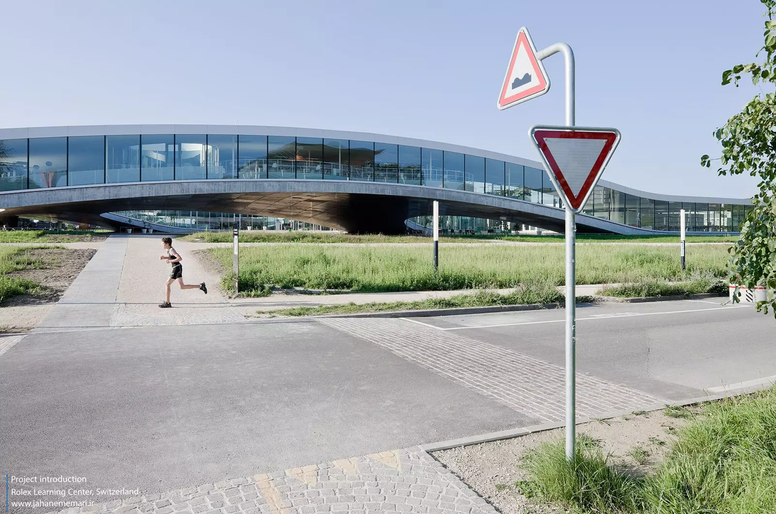 مرکز یادگیری رولکس Rolex Learning Center