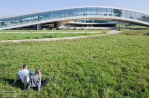 مرکز یادگیری رولکس Rolex Learning Center